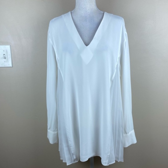NWT. Zara White Blouse with Sides Pleats. Size M. - Picture 13 of 15